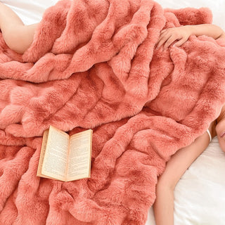 Toscana Affordable Luxury Plush Bed Throw Blanket | 3CARATS